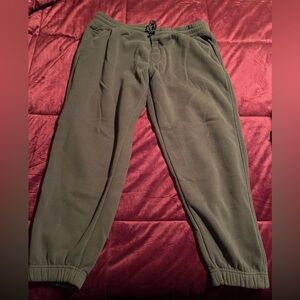 Jogger sweatpants.  Thick and warm and cozy.  Size XXL.